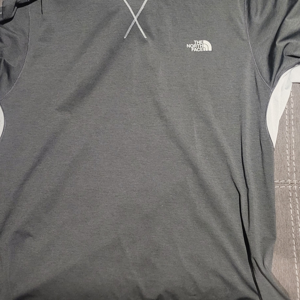 NORTHFACE LIGHTWEIGHT HOODIE